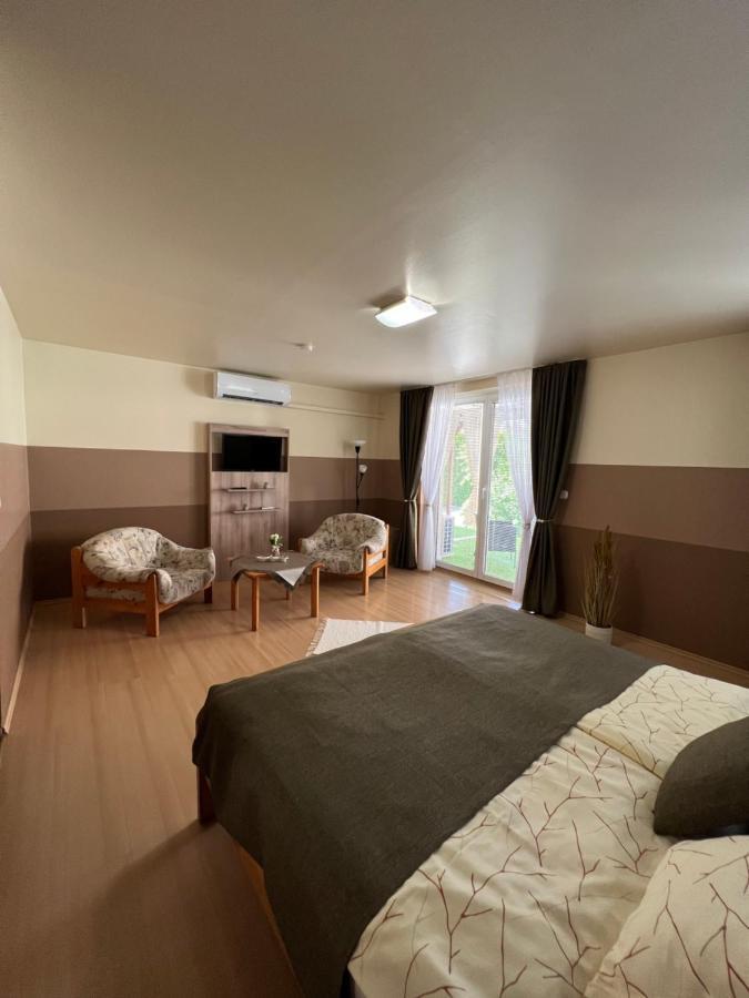 Apartment Holler Vendeghaz Ii.